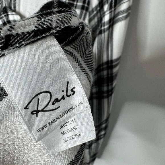 Rails Black and White Plaid Hunter 100% Rayon Button Down Flannel Shirt - Picture 6 of 11